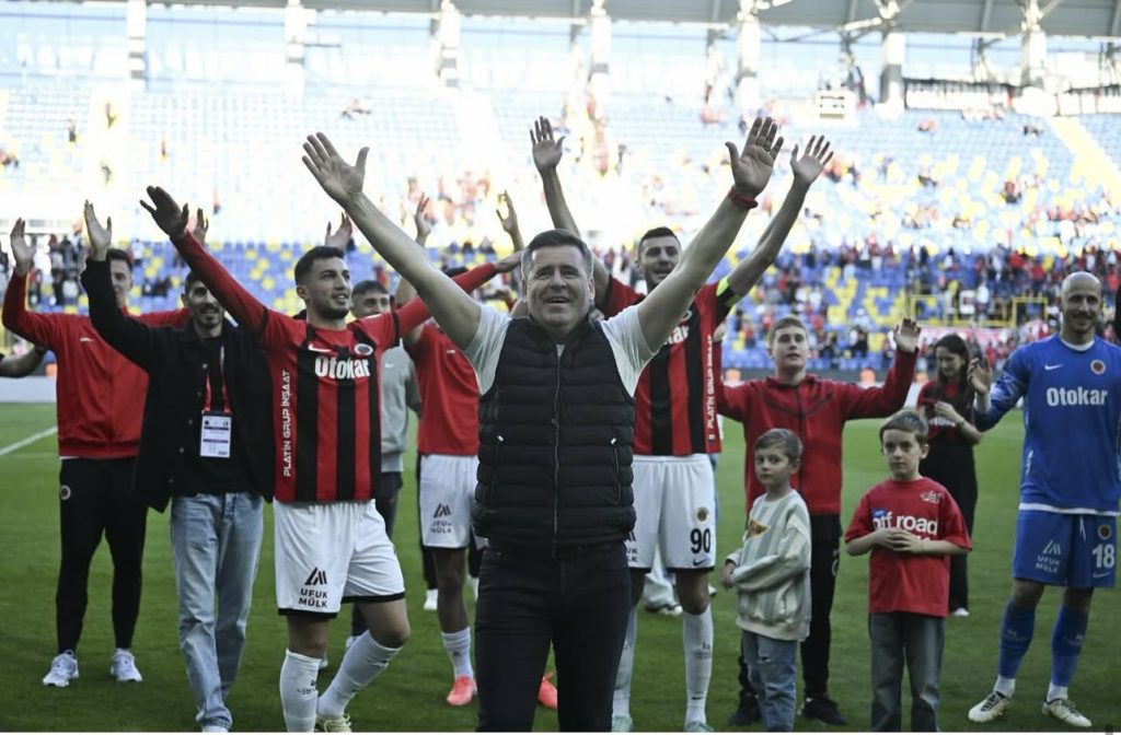 Haydi Hüseyin hocam, vakit tamam; Akşam diyordun, işte oldu akşam…